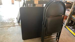 lot 2400 image: Card table 30x33 and 4 folding chairs