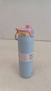 lot 10619 image: Ello Flip Top Pop Water Bottle 22 oz Light Blue