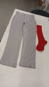 lot 10648 image: Franklin Gray Baseball Pants YL  & Red Striped Socks