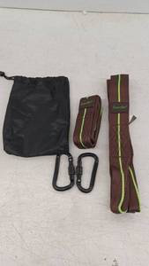 lot 10658 image: Surfer Suspension Straps and Carabiners Kit