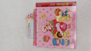 lot 10678 image: Strawberry Shortcake Doodle Sketchbook Set with Pen