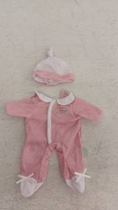 lot 10706 image: Baby Doll Clothing Set Pink Polka Dot Outfit Hat