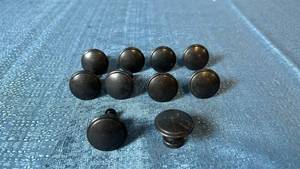 lot 2036 image: Lot of 10 Round Drawer Pulls.