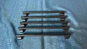 lot 2051 image: Lot of 5 Silver Cabinet or Drawer Pull Handles.