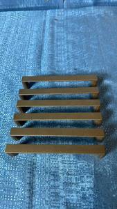lot 2079 image: Lot of 6 Gold Cabinet or Drawer Pull Handles.