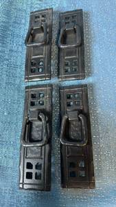 lot 2086 image: Lot of 4 Bronze Cabinet Pull Handles.