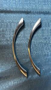 lot 2103 image: Two Chrome Cabinet or Drawer Pull Handles.