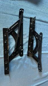 lot 2108 image: Set of Lift Hinges.