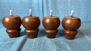 lot 2112 image: Set of 4 Round Wooden Furniture Legs.