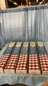 lot 3057 image: Achim Buffalo Check Roman Indoor Cordless Burgundy Polyester Light Filtering Window Roman Pleated Shade  64  L x 30  W, LOT OF 5