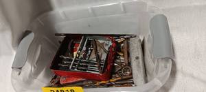 lot 34818 image: Box knife, pocket knife, drill bit set, stainless steel jigsaw blades