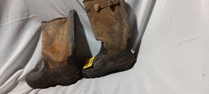 lot 34821 image: Bone Dry Camo Hunting boots  size 10 mens