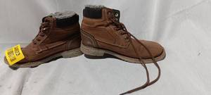 lot 34823 image: Quach mens work boot size 6.5-7