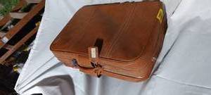 lot 34830 image: Leather zipper suitcase