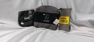 lot 34850 image: Set of 3 small travel bags