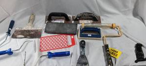 lot 34889 image: Bundle of Paint and putty scrapingsmoothing supplies, a variety of paint rollers
