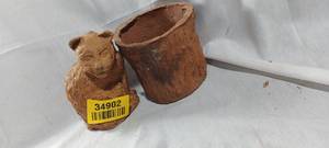 lot 34902 image: Outdoor cat statue, and clay pot