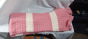 lot 34906 image: Pink and cream crochet blanket