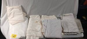 lot 34910 image: HUGE LOT OF MISC TABLE CLOTHS.