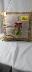 lot 34911 image: Christmas decor pillow with mistletoe