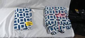 lot 34917 image: Lot Of Blue & White Bedding Sheets & Pillow Cases.