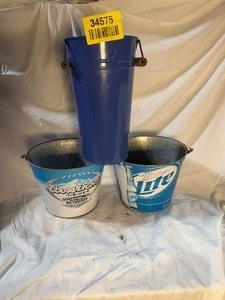 lot 34575 image: Lot of metal tin beer cans.