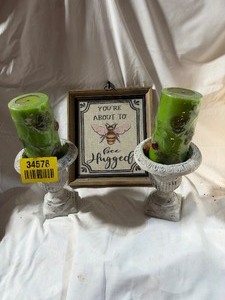 lot 34578 image: Your about to bee hugged picture with new candles.