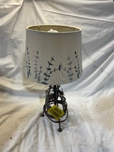 lot 34623 image: Vintage deer lamp