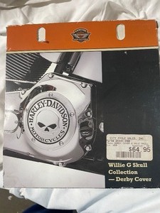 lot 34656 image: Harley Davidson Soft Tail Crank Case Cover With Willie G Skull Collection Cover.
