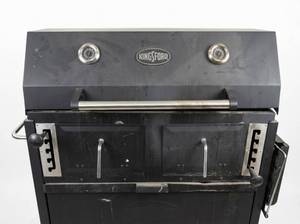 lot 3679 image: Kingsford Charcoal Grill with Cover