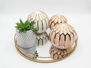 lot 3859 image: Ceramic Flower Planters w Gold Trim & Mirror Tray