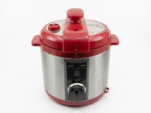 lot 3871 image: W.P. Appliances Electric Pressure Cooker 6 Qt RedSilver
