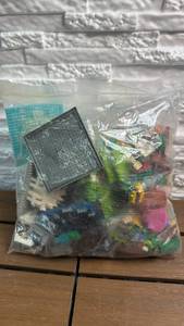lot 14 image: Gallon Ziploc Bag of Micro Building Blocks