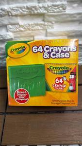 lot 35 image: Crayola 64 Crayons & Case Storage Display Box