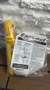 lot 53 image: Ease-Out Broken Lightbulb Extractor Tool