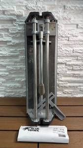 lot 55 image: Blue Hawk Tile Cutter Model 50535110