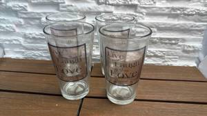 lot 62 image: Set of 4 Live Laugh Love Drinking Glasses