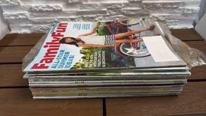 lot 119 image: Lot of 18 Family Magazines