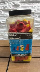 lot 169 image: Ideal WireTwist Wire Connectors