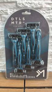 lot 220 image: DTLS MTR Mens 6-Pack Triple Blade Disposable Razors