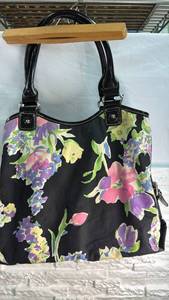 lot 241 image: Chaps Floral Print Tote Bag with Black Handles and Hardware