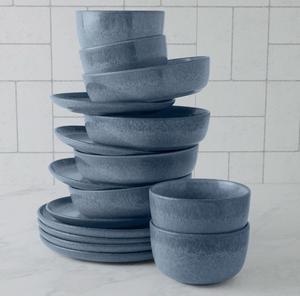 lot 128 image: Denmark 16 Piece Stoneware Dinnerware Set Blue - Retail $47