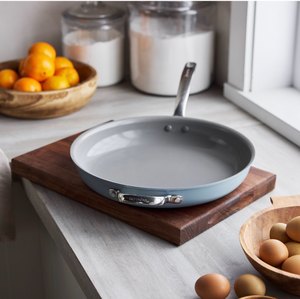 lot 150 image: GreenPan The Big Fry 14-Inch Extra-Large Frypan Ceramic Nonstick - Retail $35