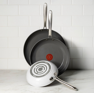 lot 152 image: T-fal Ceramic Non-Stick Frypan Set, 3-piece - Retail $45