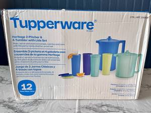 lot 171 image: Tupperware Heritage 2-Pitcher 4-Tumbler with Lids Set 12 Pieces - Retail $30
