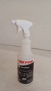 lot 10750 image: Betco VersiFect Disinfectant Cleaner Spray Bottles Case