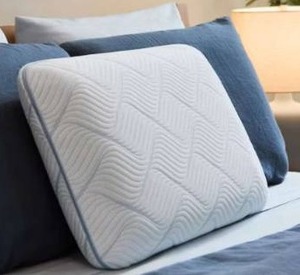 lot 10832 image: Serenity by Tempur-Pedic Frost Cooling Memory Foam Pillow