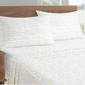 lot 10866 image: South Point Microfiber 4-Piece Sheet Set Full