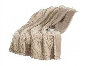 lot 10897 image: Berkshire Life Heated Luxe Faux Fur Throw Tan 50x60
