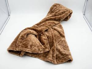 lot 10899 image: Quilted Cotton Blanket in Tan with Diamond Pattern, 71 x 51
